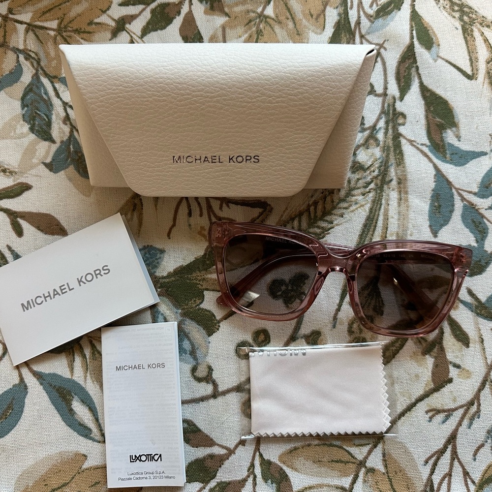 Michael Kors MK2163 San Marino Transparent Pink
NEW